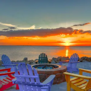 227-wifi, New Paint, Amazing Views, Close To Bucs Stadium Apartment Tampa